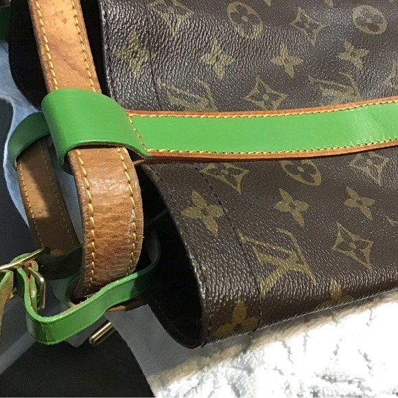 Louis Vuitton Randonee GM Backpack - Picture 8 of 16
